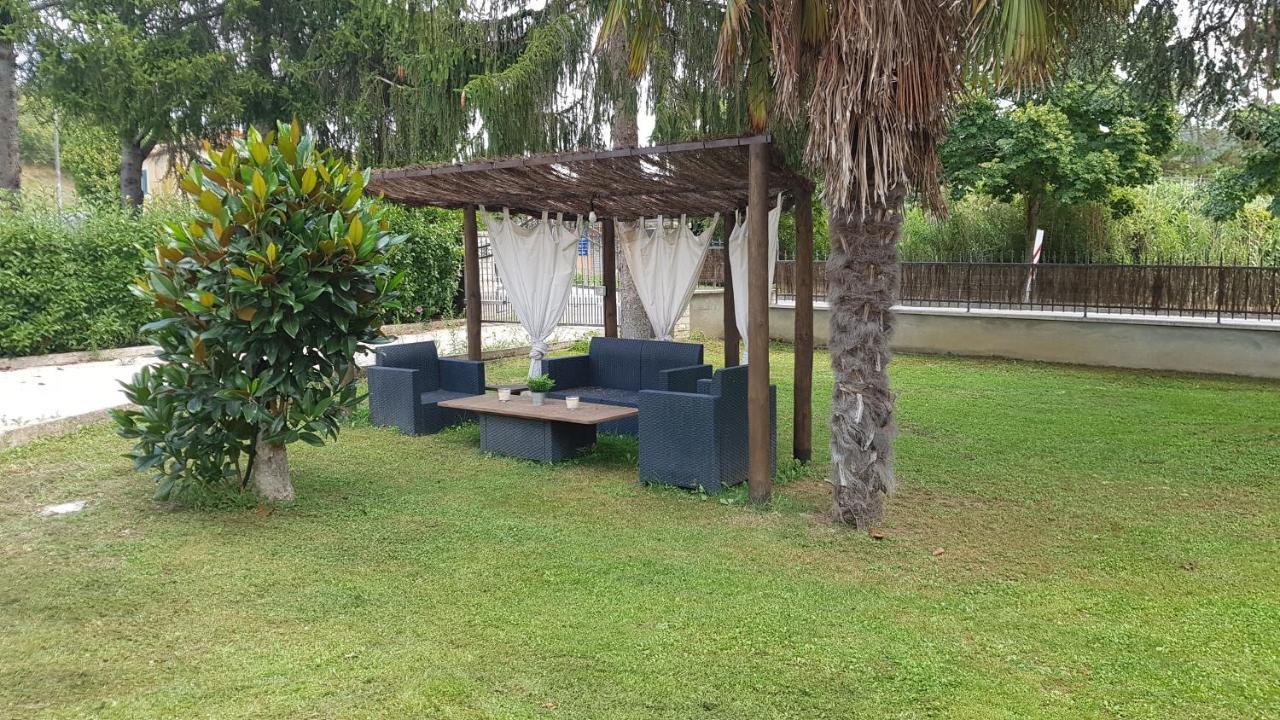 Raffinata casa con wifi e giardino immersa nel verde VAL D'ORCIA DELUXE Montalcino Esterno foto