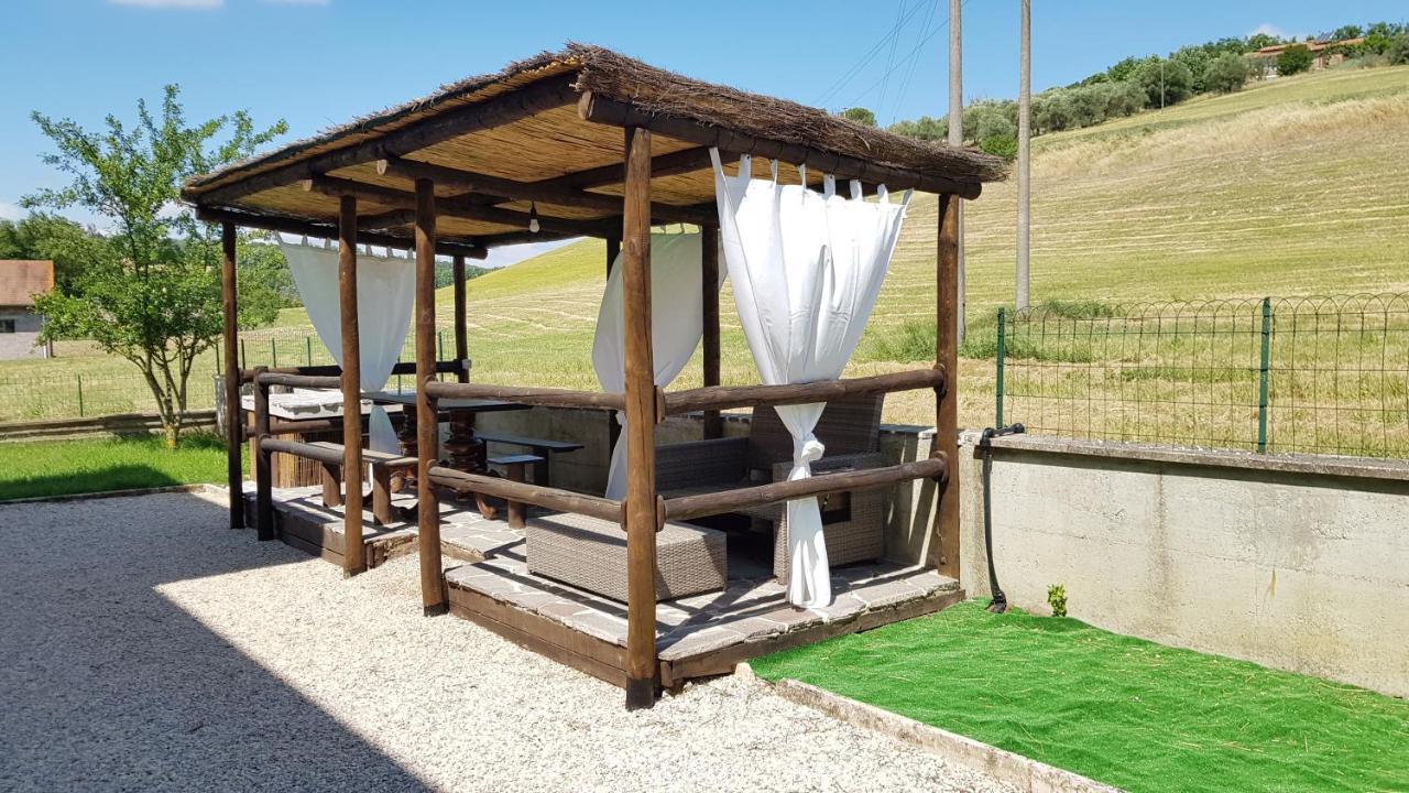 Raffinata casa con wifi e giardino immersa nel verde VAL D'ORCIA DELUXE Montalcino Esterno foto